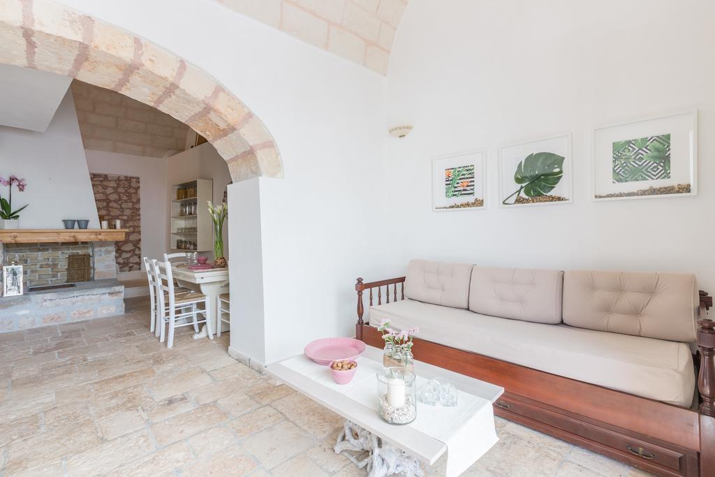 La Corte Della Masseria Сан Вито дей Нормани Екстериор снимка